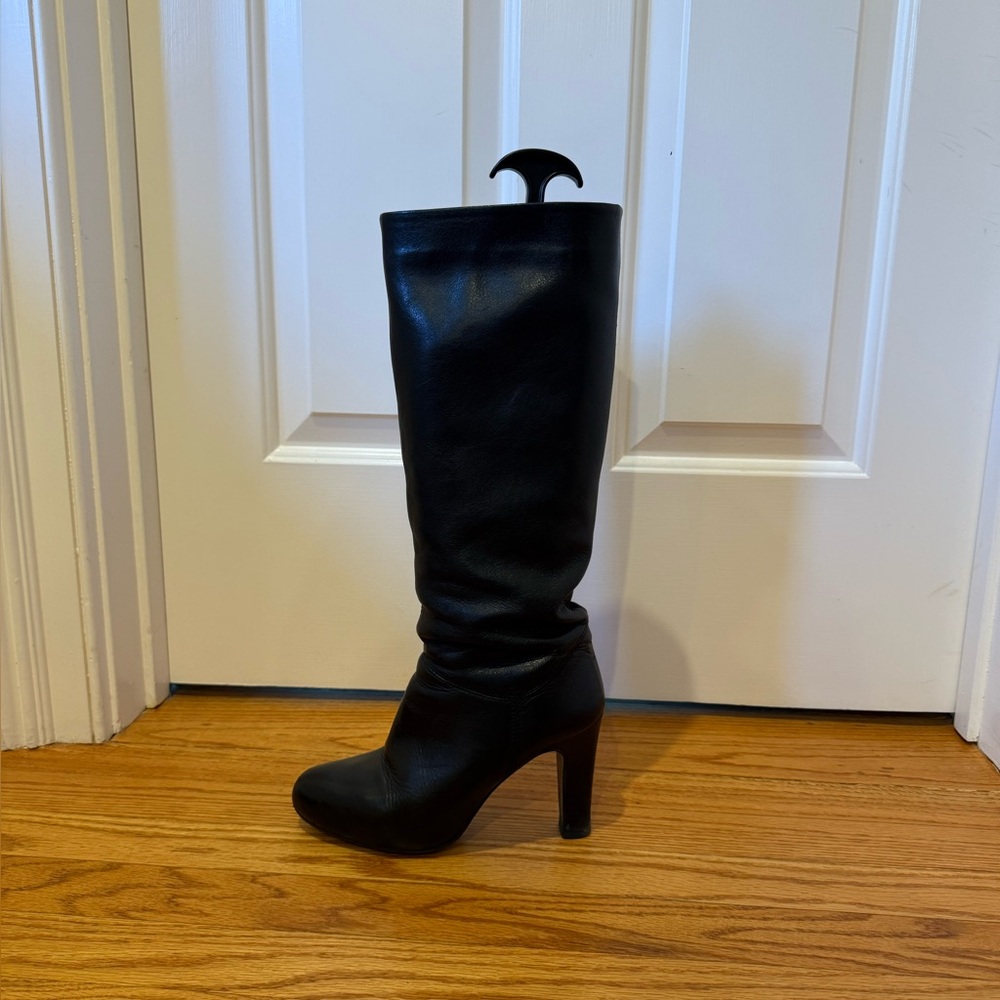 Black Leather Knee-High Women's Boots.  4 inch heel.  Like new.